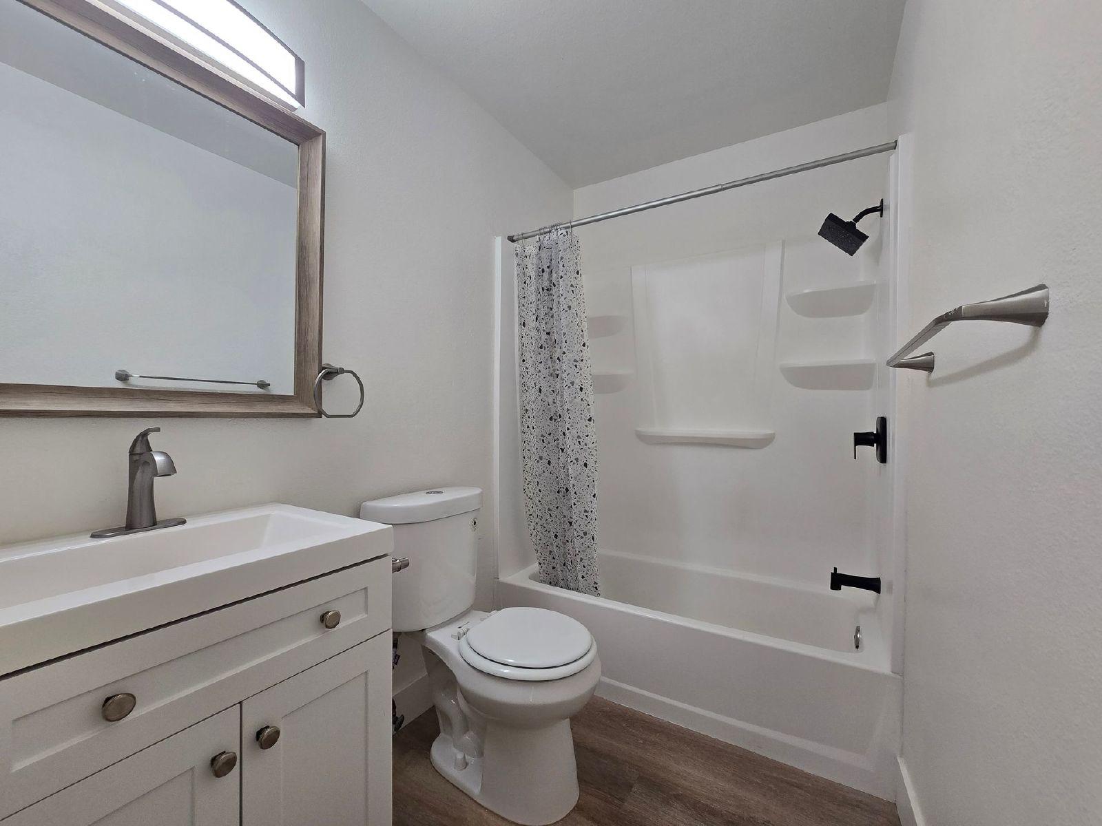 Spacious 4-Bedroom Home in Desirable Paradise Hills property image