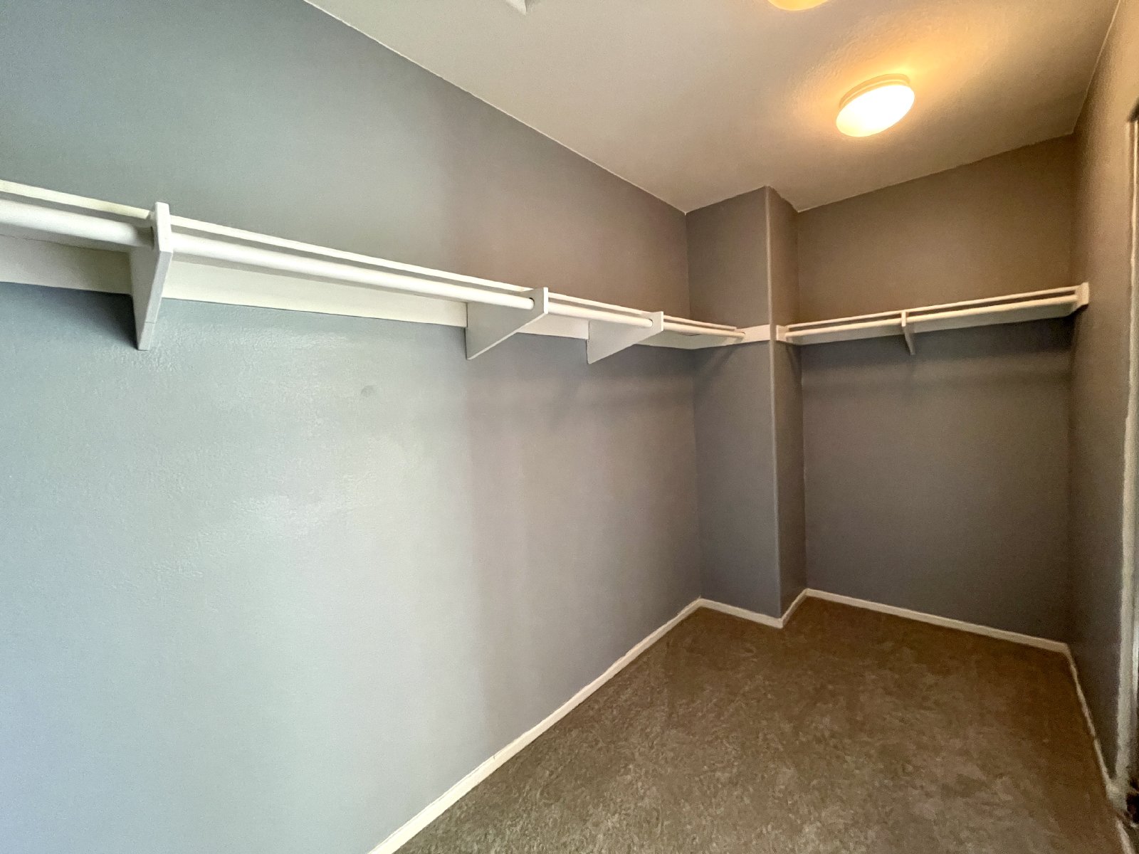 Spacious 4-Bedroom Home in Desirable Ocean View Hills property image