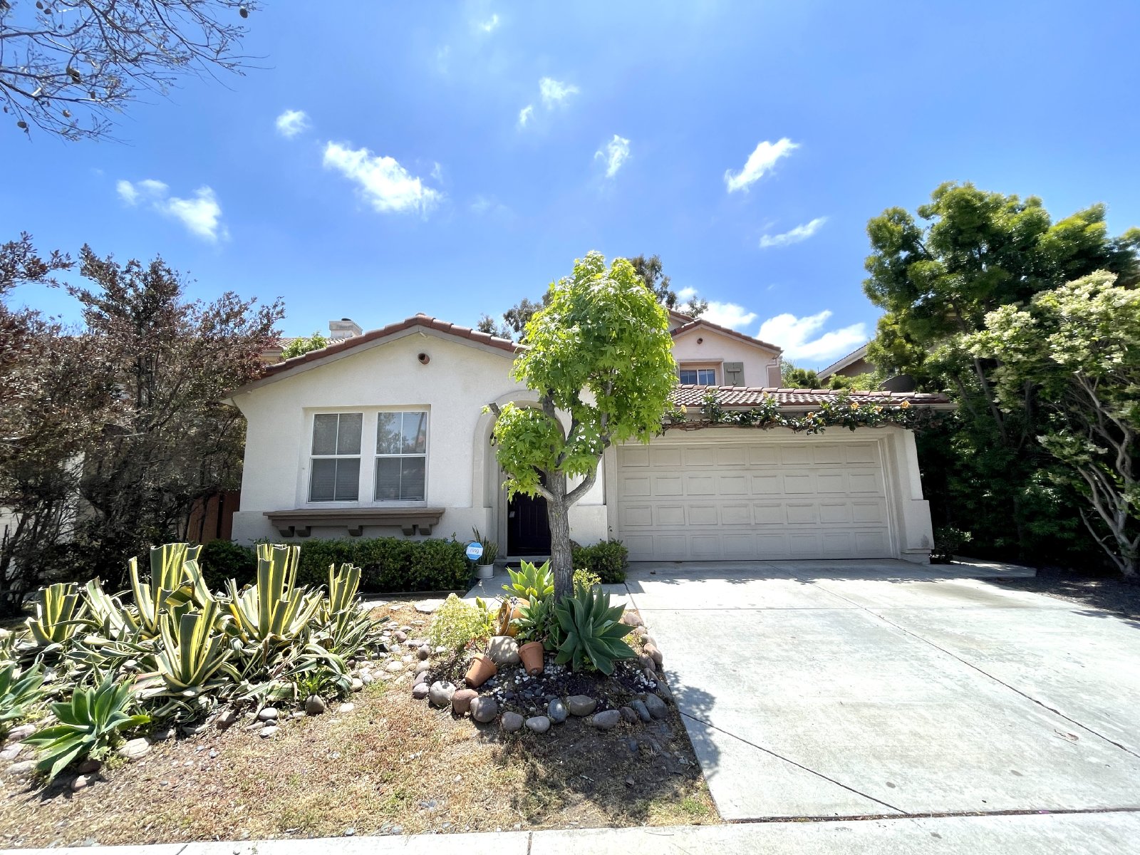 Spacious 4-Bedroom Home in Desirable Ocean View Hills property image