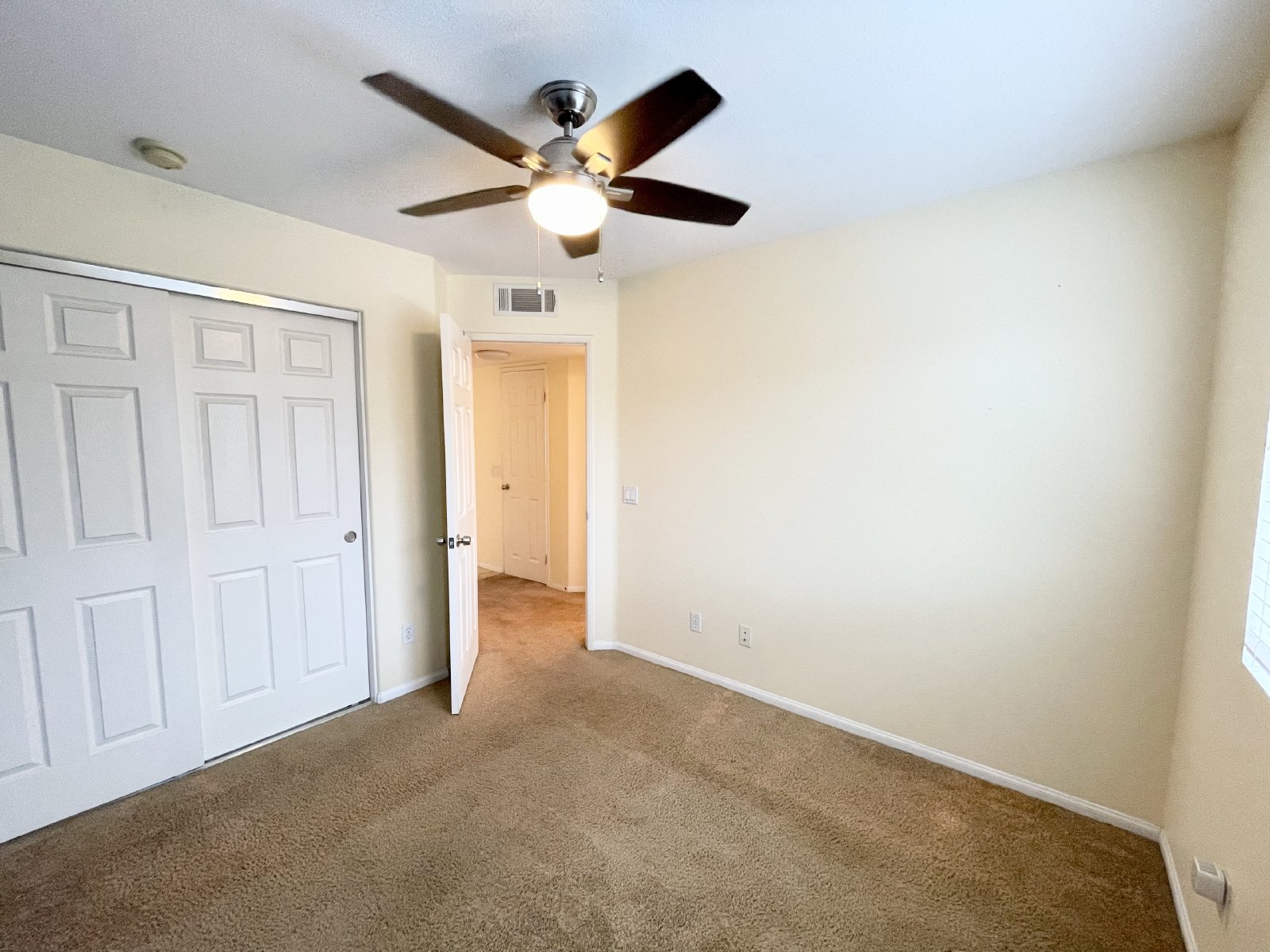 Spacious 3-Bedroom Home in Convenient Lincoln Park Location property image