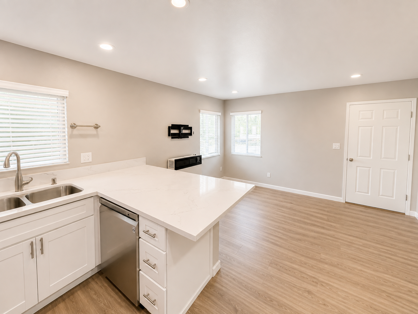 Beautifully Remodeled 2-Bedroom, 2-Bath Home in Pacific Beach property image