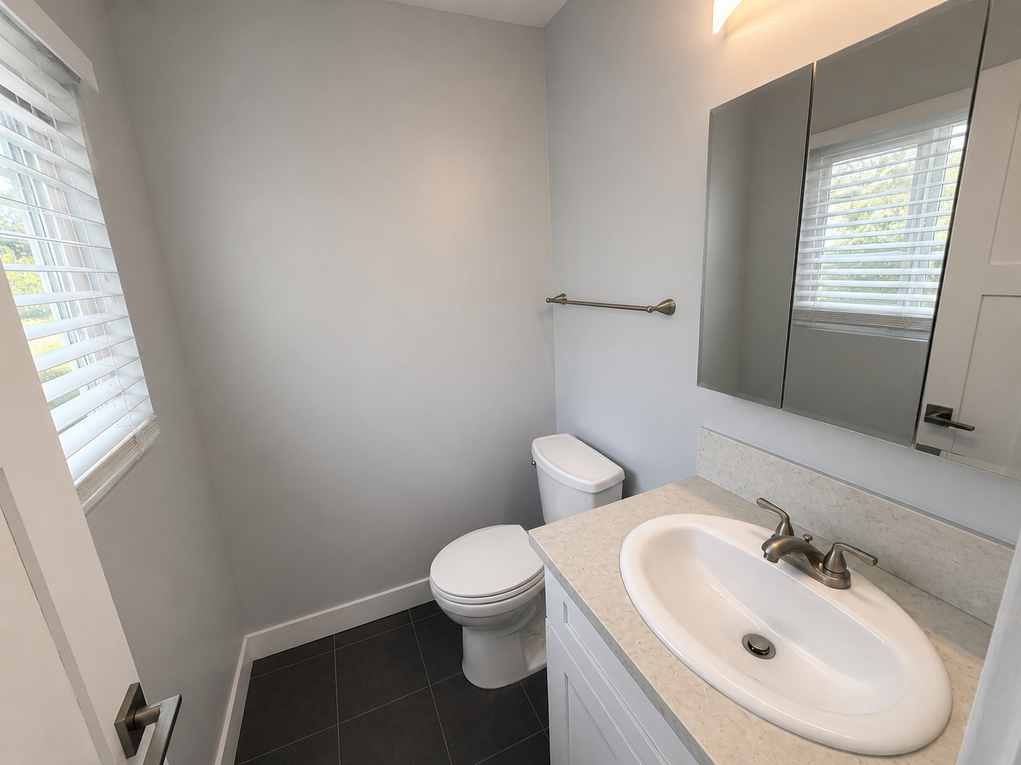 Beautifully Renovated 2 Bedroom Apartment in West Mission Hills property image