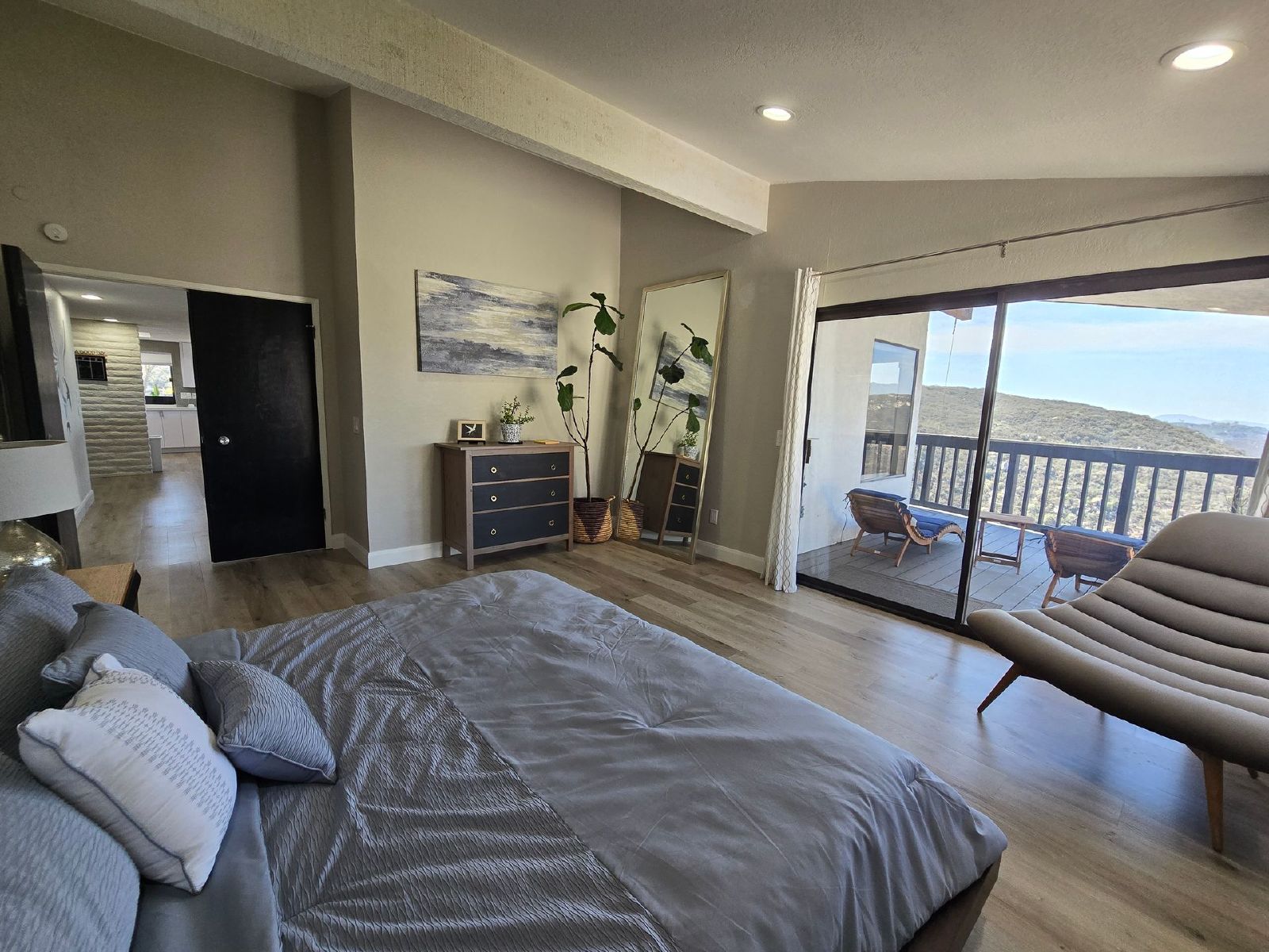 Incredibly Furnished 5-Bedroom Home with Breathtaking Views in Hidden Meadows property image
