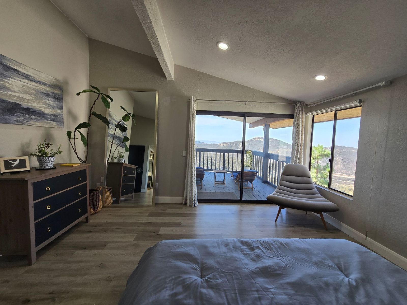 Incredibly Furnished 5-Bedroom Home with Breathtaking Views in Hidden Meadows property image