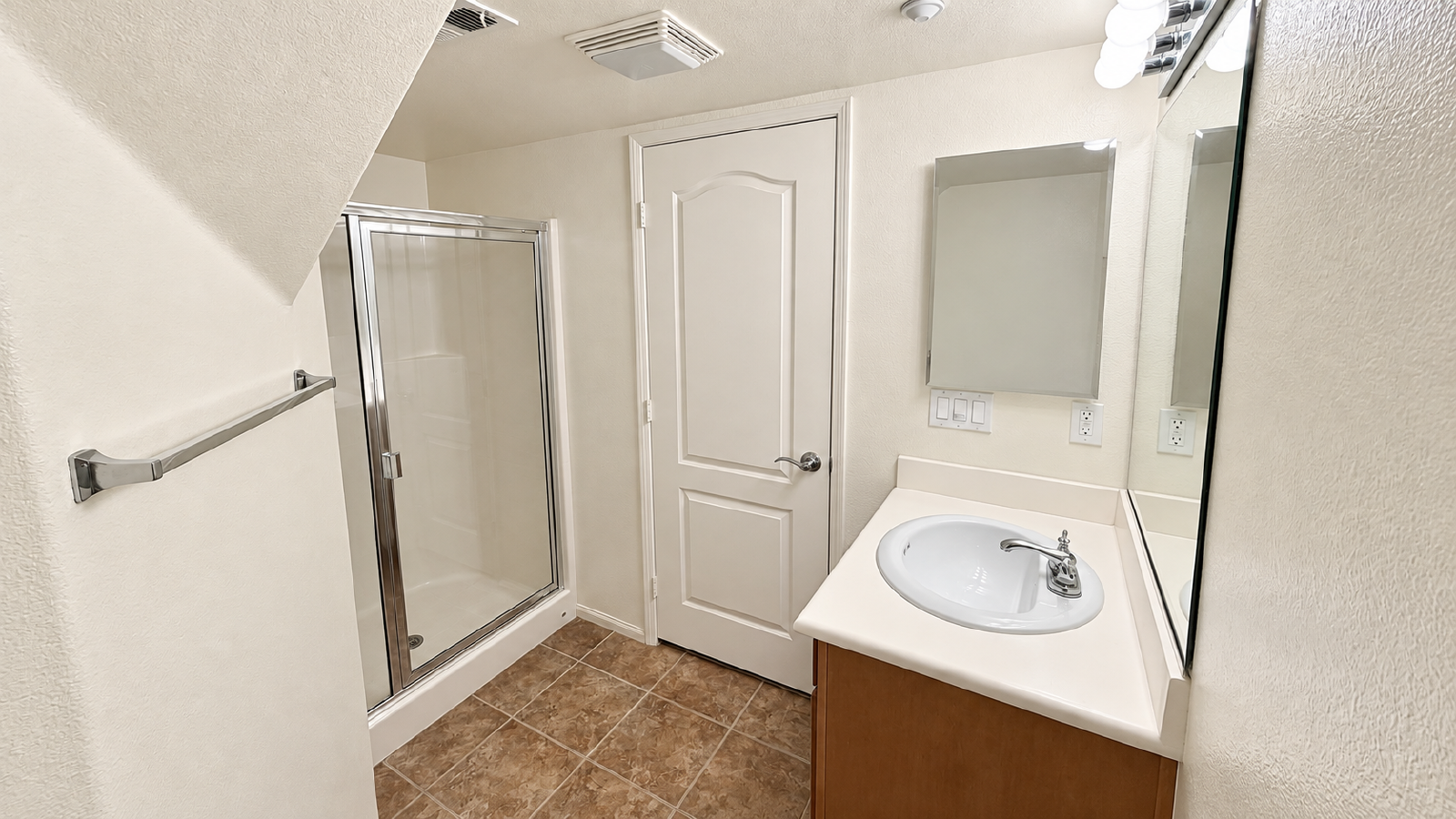 Beautiful 3-Bedroom Townhome Near Mission Bay property image