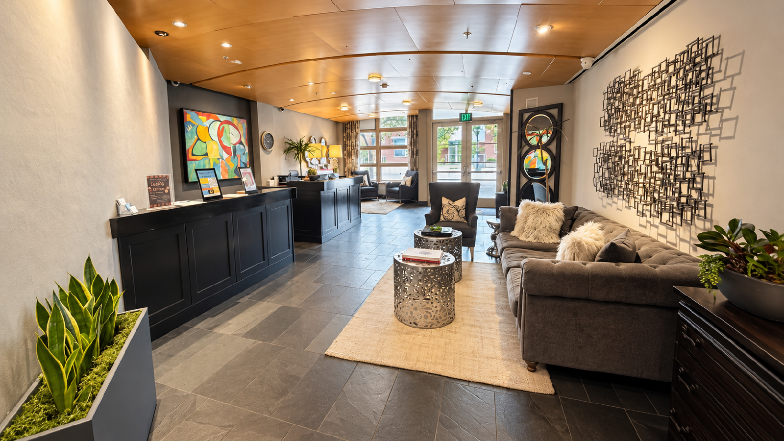 Spacious Luxury Loft with 2 Baths, 2 Parking Spaces in Downtown San Diego property image