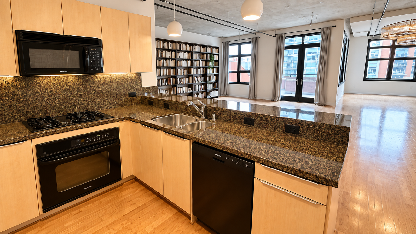 Spacious Luxury Loft with 2 Baths, 2 Parking Spaces in Downtown San Diego property image