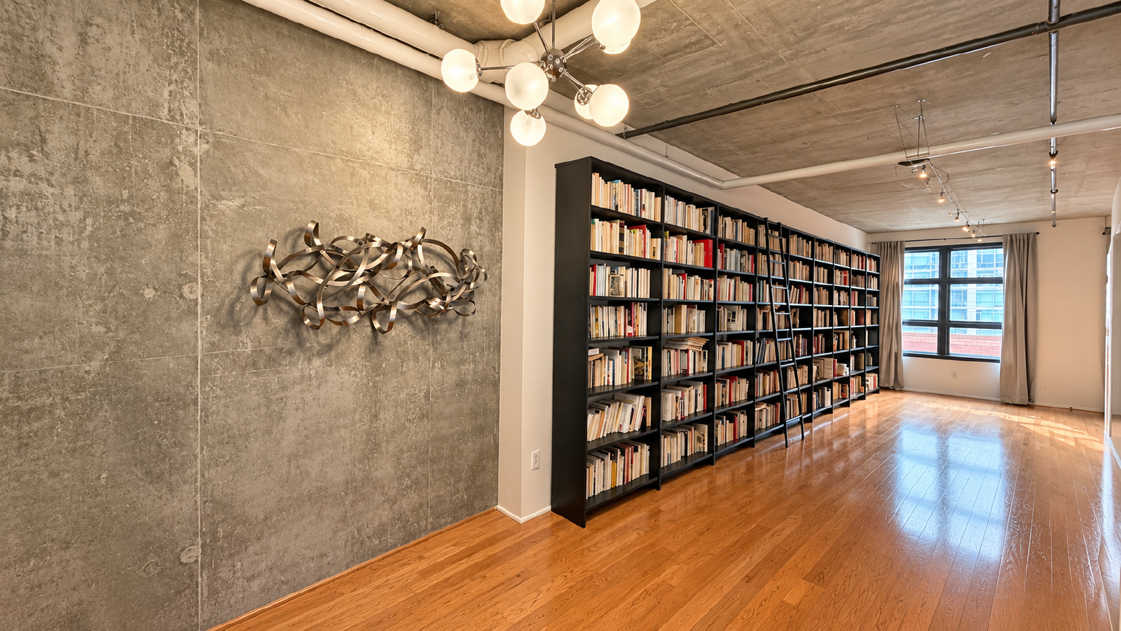 Spacious Luxury Loft with 2 Baths, 2 Parking Spaces in Downtown San Diego property image