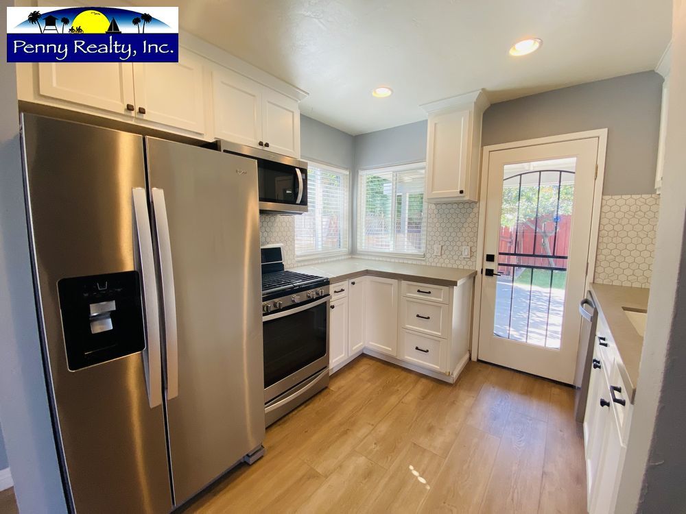 Lovely remodeled 3 bed 1 bath in Pacific Beach ! Minutes from Mission Bay and the beach! property image