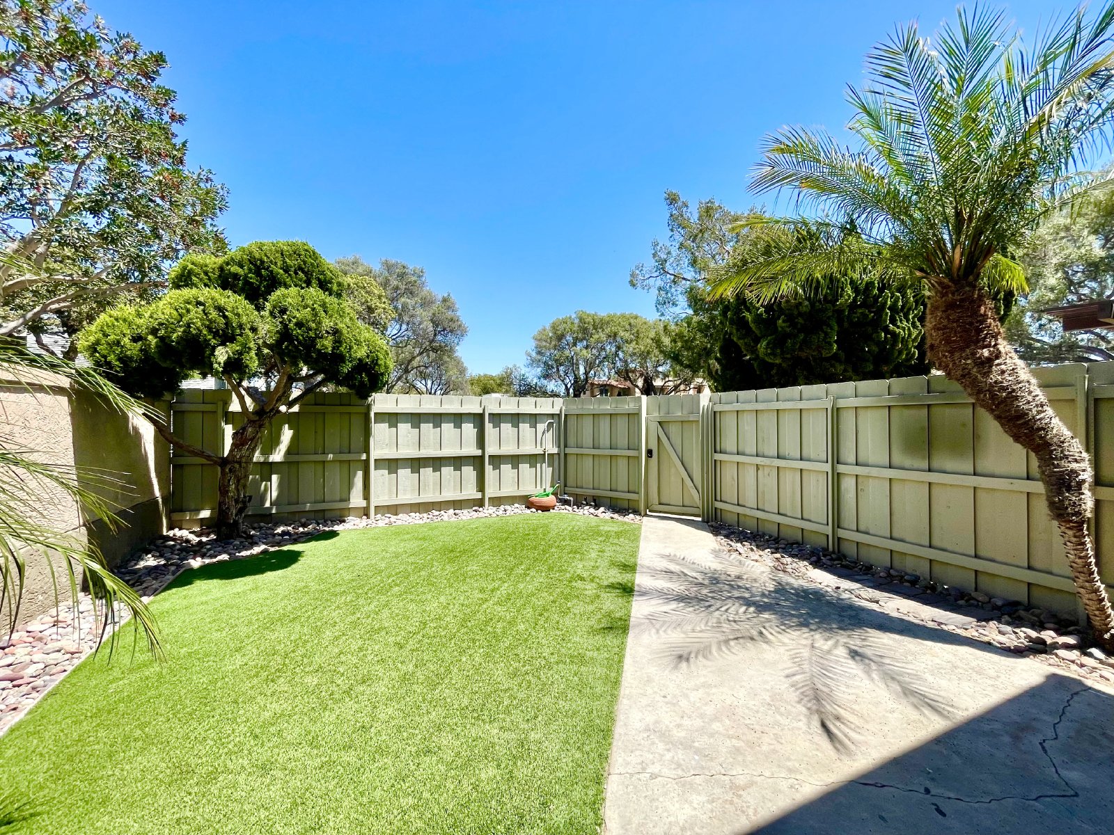 Beautifully Renovated 2 Bedroom 1.5 Bath Coronado Village Home property image